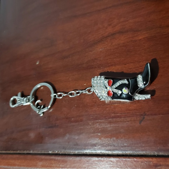Accessories - NWOT Shoe lovers key chain with stones